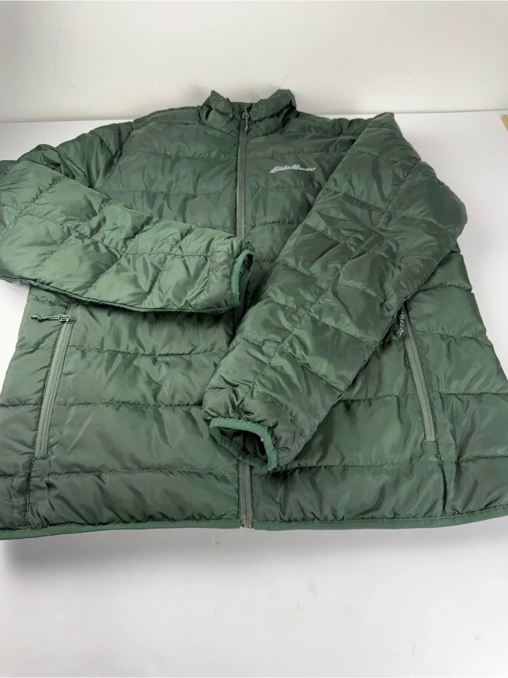 Eddie Bauer Mens Large Down Puffer Jacket Green Hooded 650 Fill EB650 Zip Coat - Picture 2 of 8